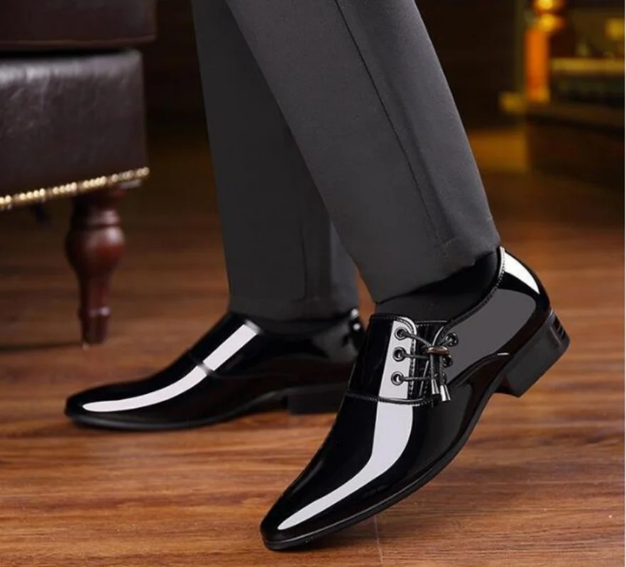 Men's Formal Shoes Patent Leather Pointed Toe Social Shoe Male Bright Upper Spring Autumn  Style High Quality Fashion 39-44 New