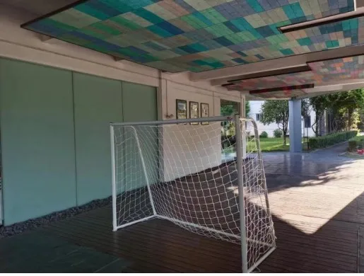 Set Gawang Sepak Bola Luar Ruangan untuk Empat Orang Set Gawang Sepak Bola Kecil Set Gawang Sepak Bola Portabel dari Baja untuk Anak-anak