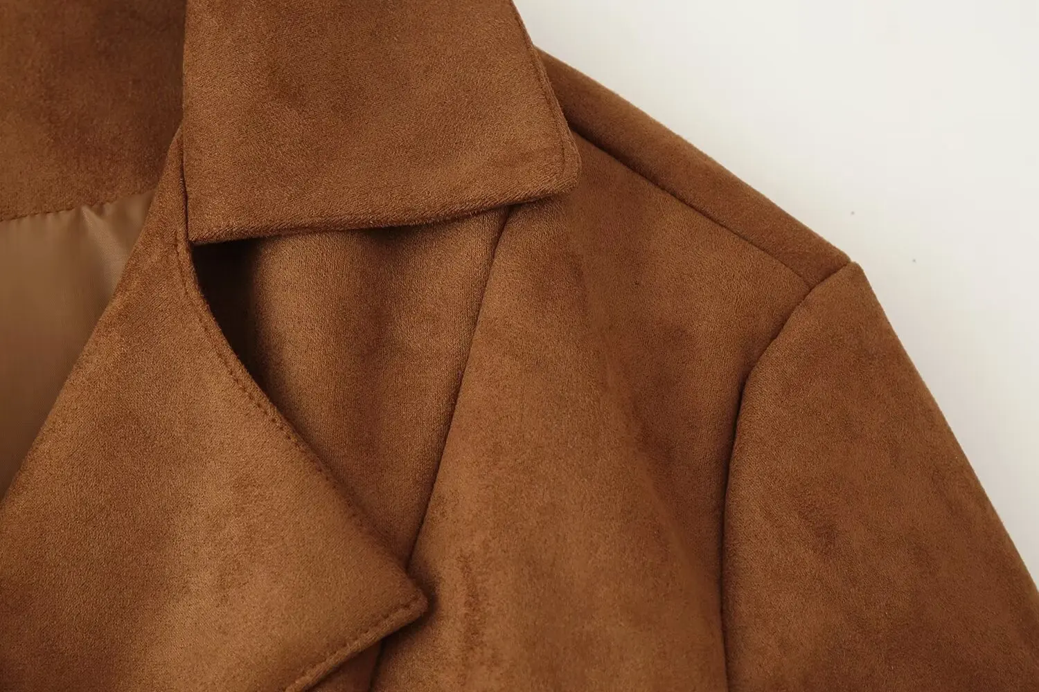 Nowa kolekcja jesień-zima, europejsko-amerykańska, damska kurtka zamszowa z kołnierzykiem, w stylu streetwear, teksturowana, sznurowana.