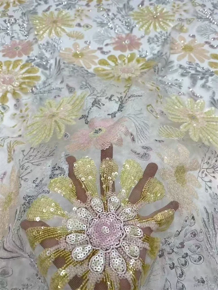 Colori 3D di lusso Tessuto di pizzo netto con ricamo floreale Tessuto di pizzo nigeriano con paillettes di alta qualità per tessuto da ballo per abiti da festa