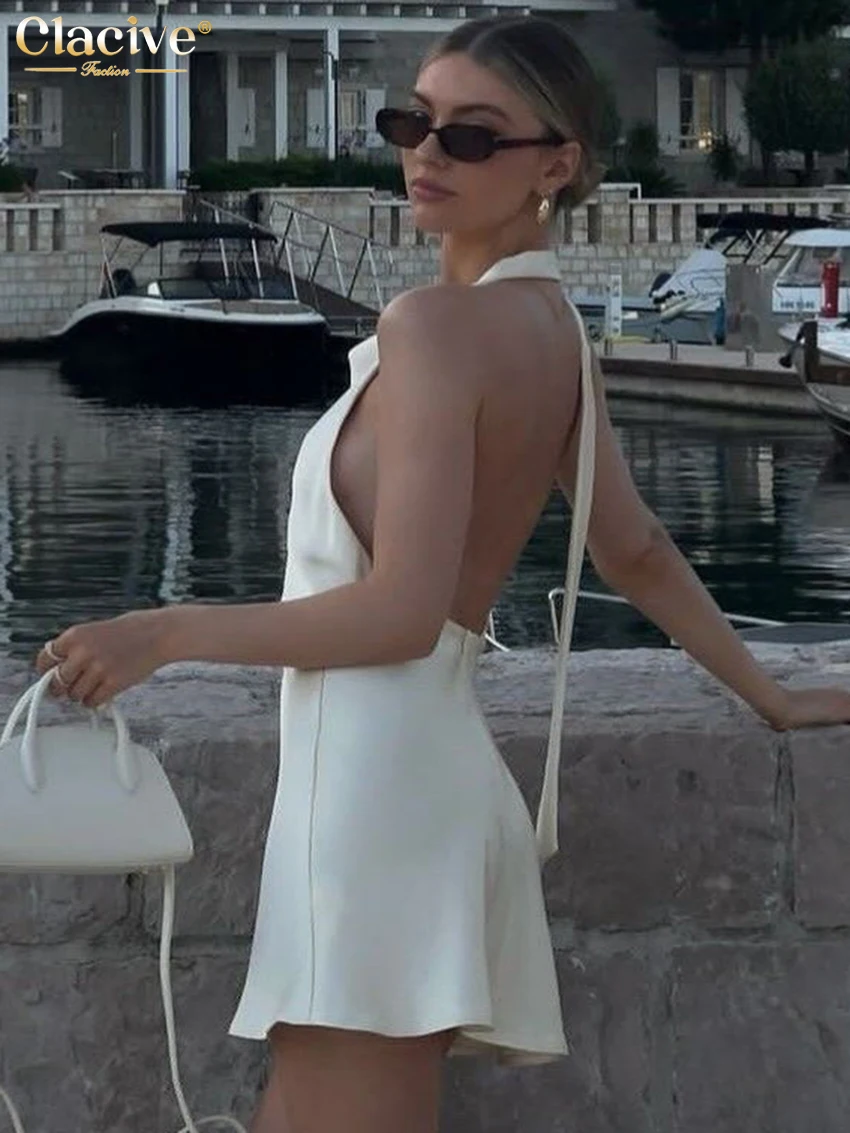 Clacive 여름 슬림 베이지 새틴 여성 드레스 섹시한 홀터넥 민소매 미니 드레스 우아한 레이스 업 높은 허리 백리스 여성 드레스