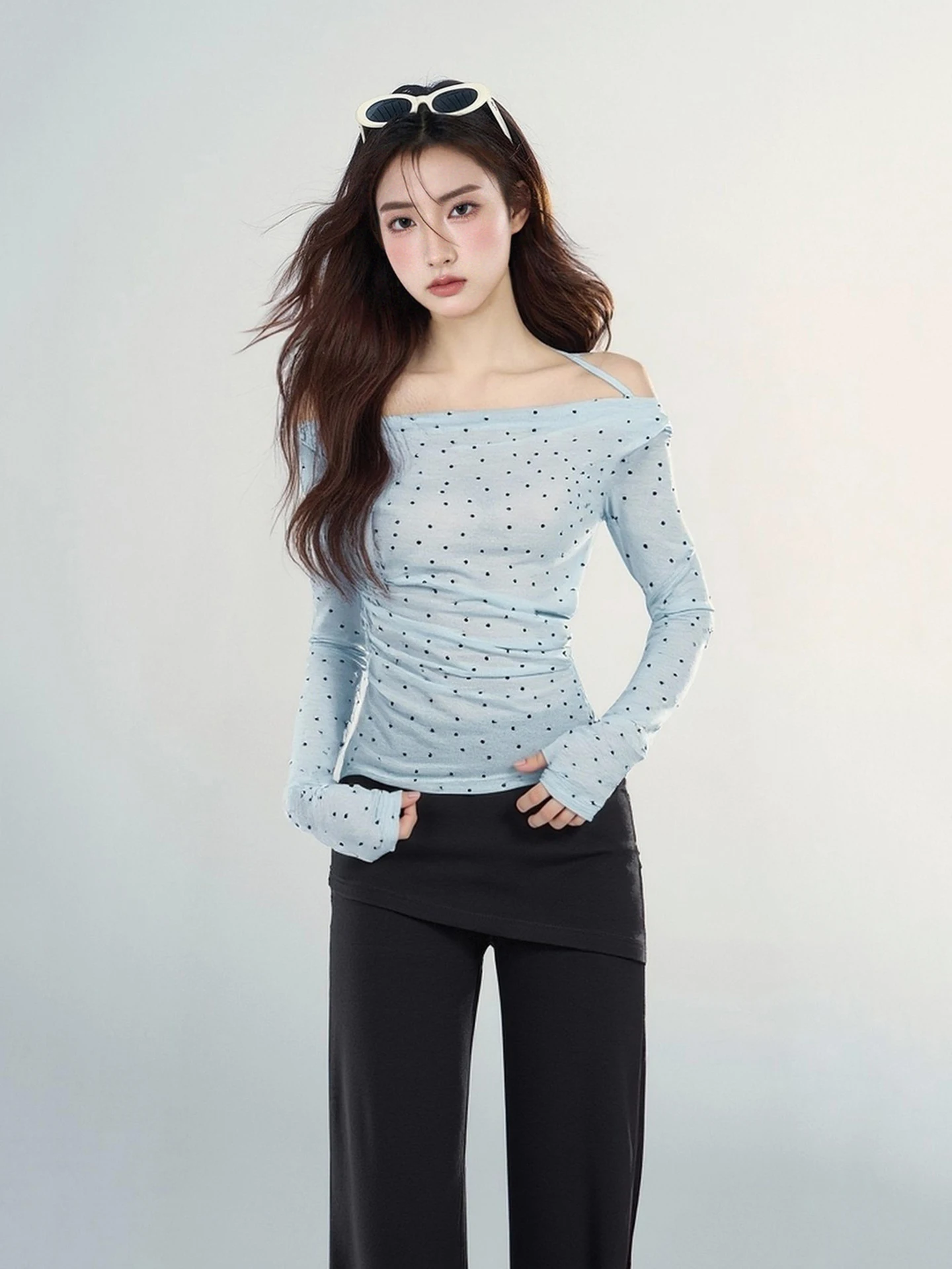 

LIXIAOWAN Весна 2026: Вязаный укороченный топ в горошек для женщин, облегающий, с открытыми плечами, в корейском стиле, с длинными рукавами