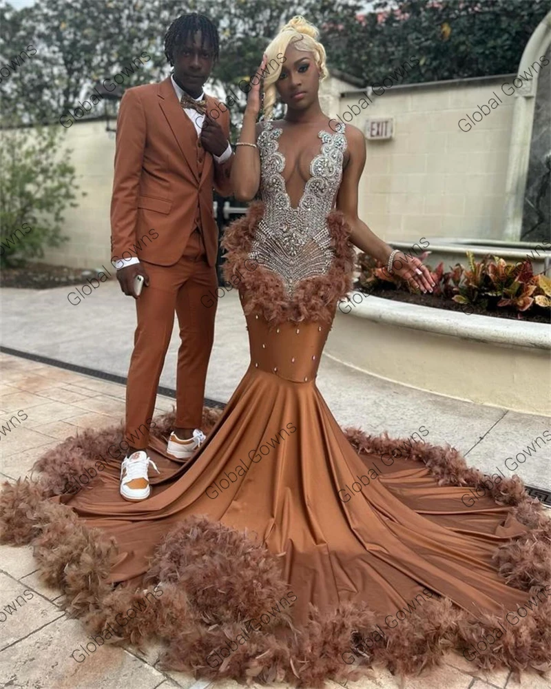 Brown Sheer O Neck Long Prom Dress For Black Girls Beaded Crystal Diamond Birthday Party Gowns Feathers Evening Dresses Mermaid