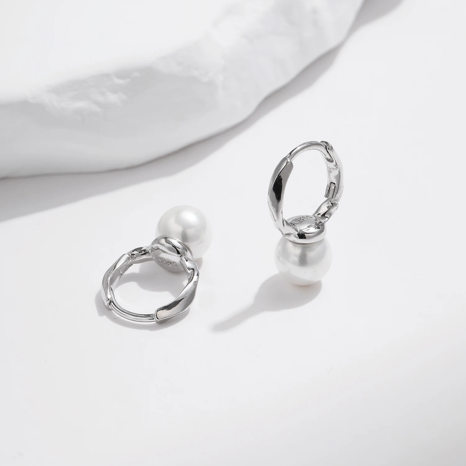 MODIAN 925 Sterling Silver Elegant Shell Pearl Hoop Earrings Trendy Vacation Original Buckle Earrings For Women Jewelry 6