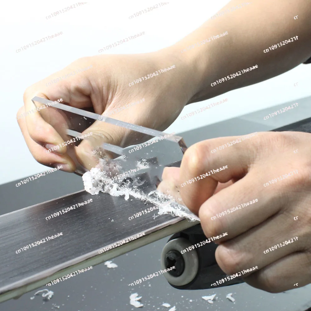

Suitable forSki and double board wiping board, snowboard waxing tool