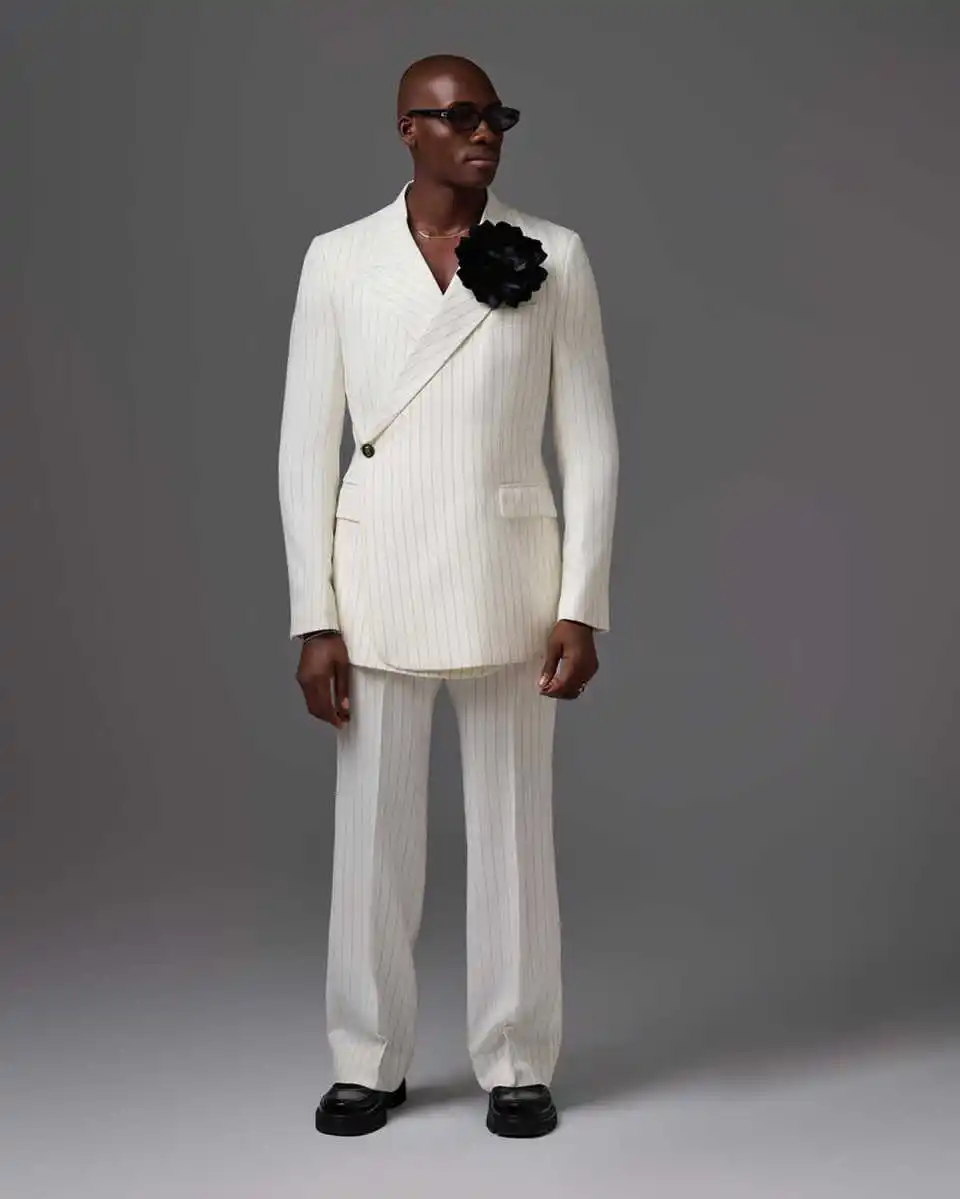 Tailored Striped Mens Tuxedos Customized Hand Made Flowers Prom Wedding Party Groom Wear Birthday Photography 2 Pieces