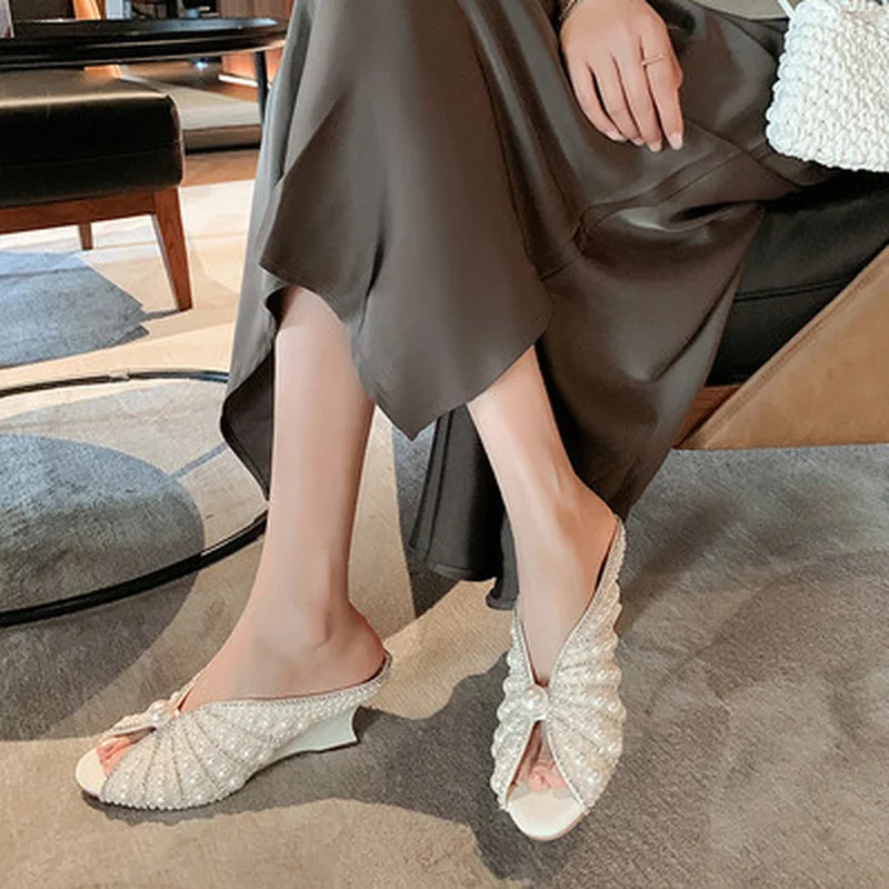 Women Satin Open Toe Wedge Mule Slippers Pearl Decor TPR Sheep Elevated Summer Daily High Heel Sandals F393