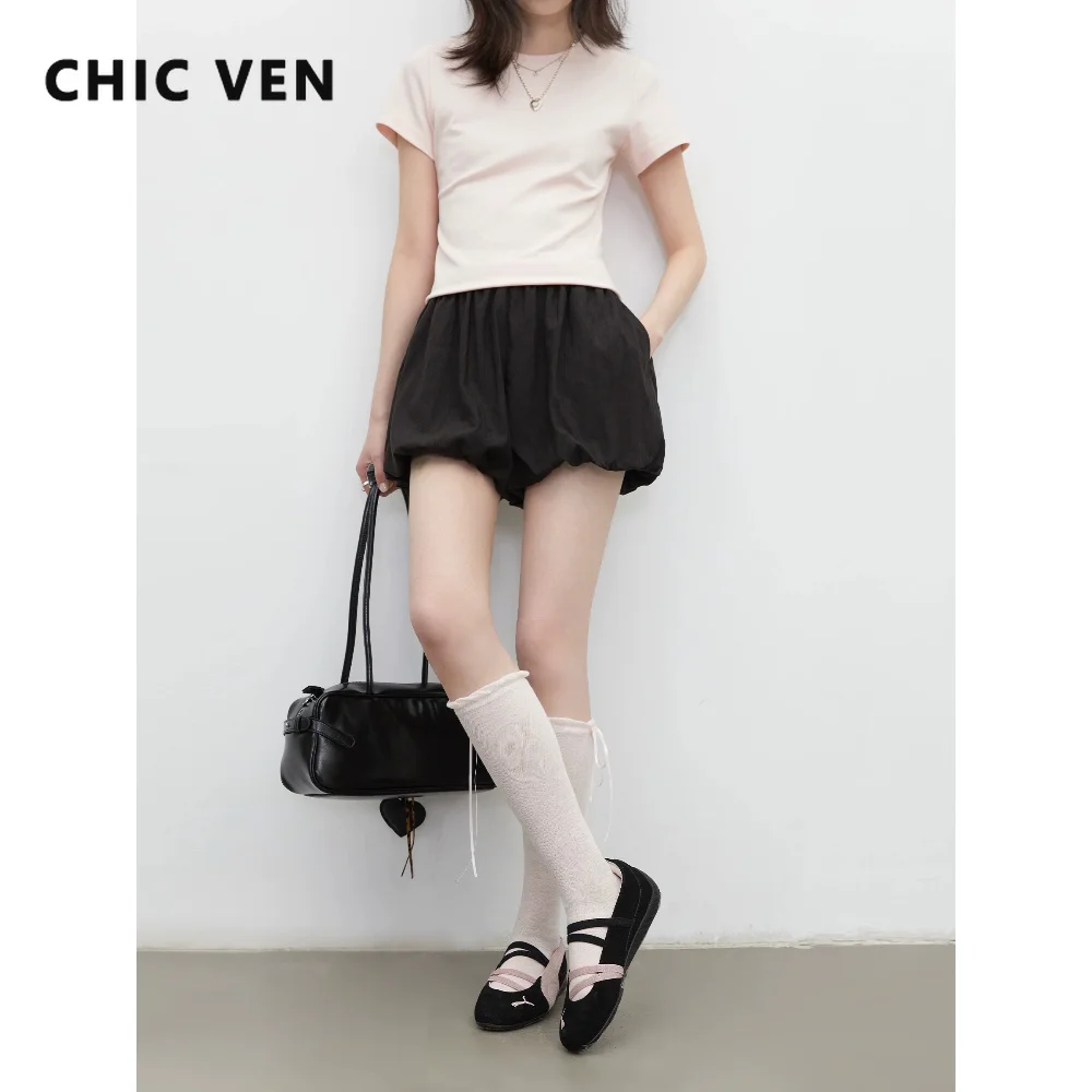 

CHIC VEN Korean Fashion Women Shorts Loose Casual Elastic Waisted Flower Bud Shorts Female Fluffy Culottes Spring Summer 2026