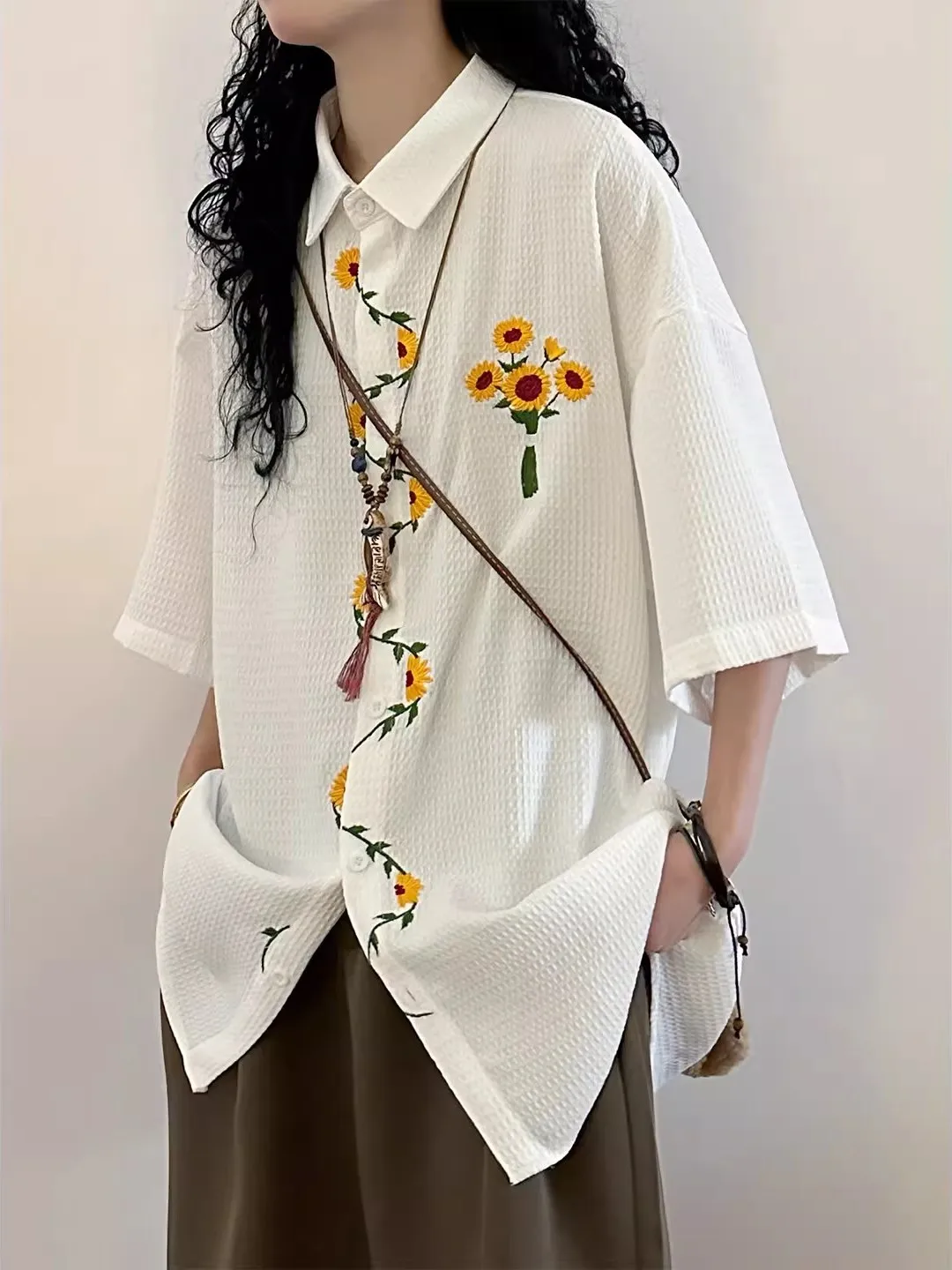 NAGA Summer Retro Sunflower Embroidered Loose Fit Men's Women's Street Style Hong Kong Trendy Shirt Youth  Light Corduroy