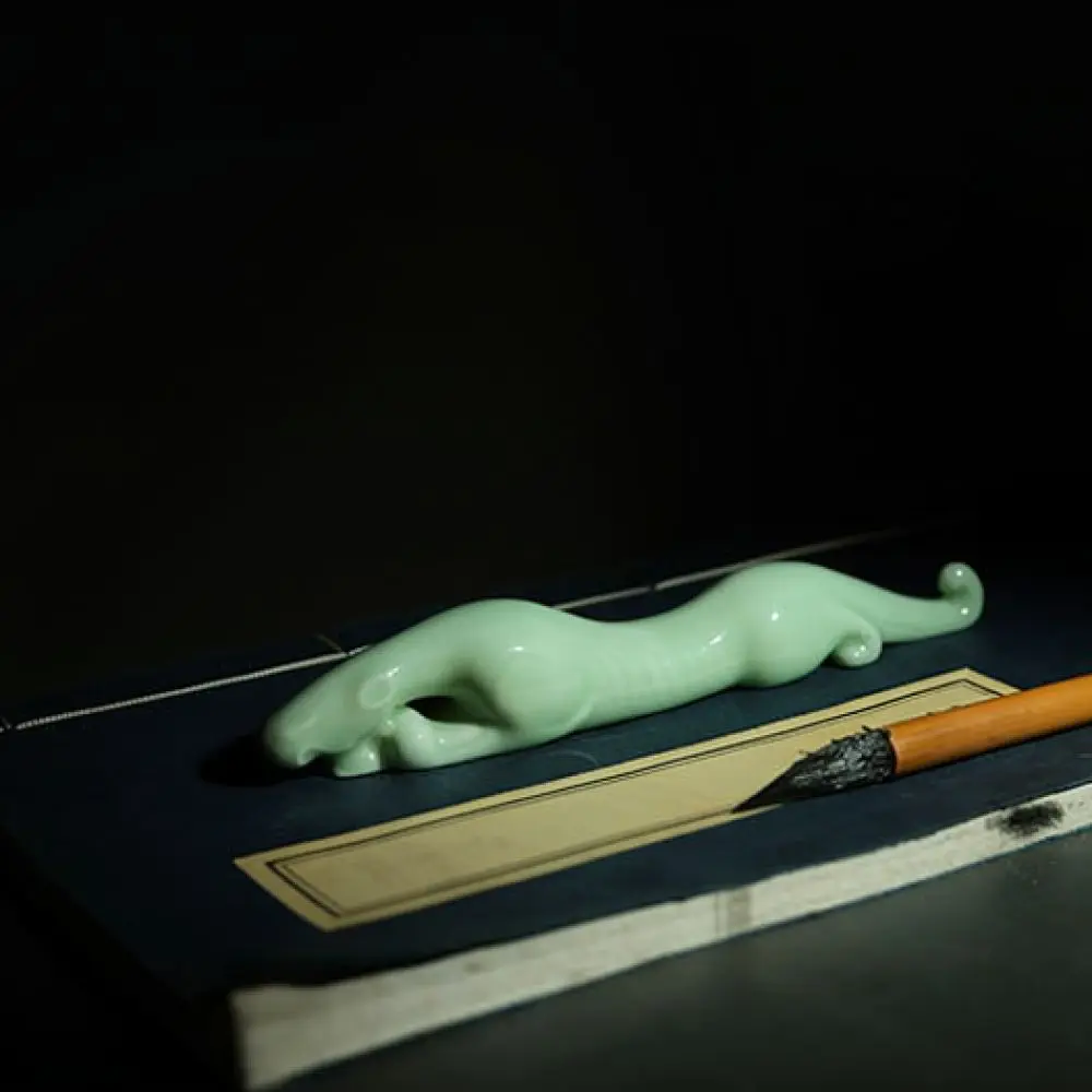 For Mo Chen Tiger Ceramic Brush Rest Pen Holder Desk Decor Paperweight Stationery Office Supplies Chinese Art Craft