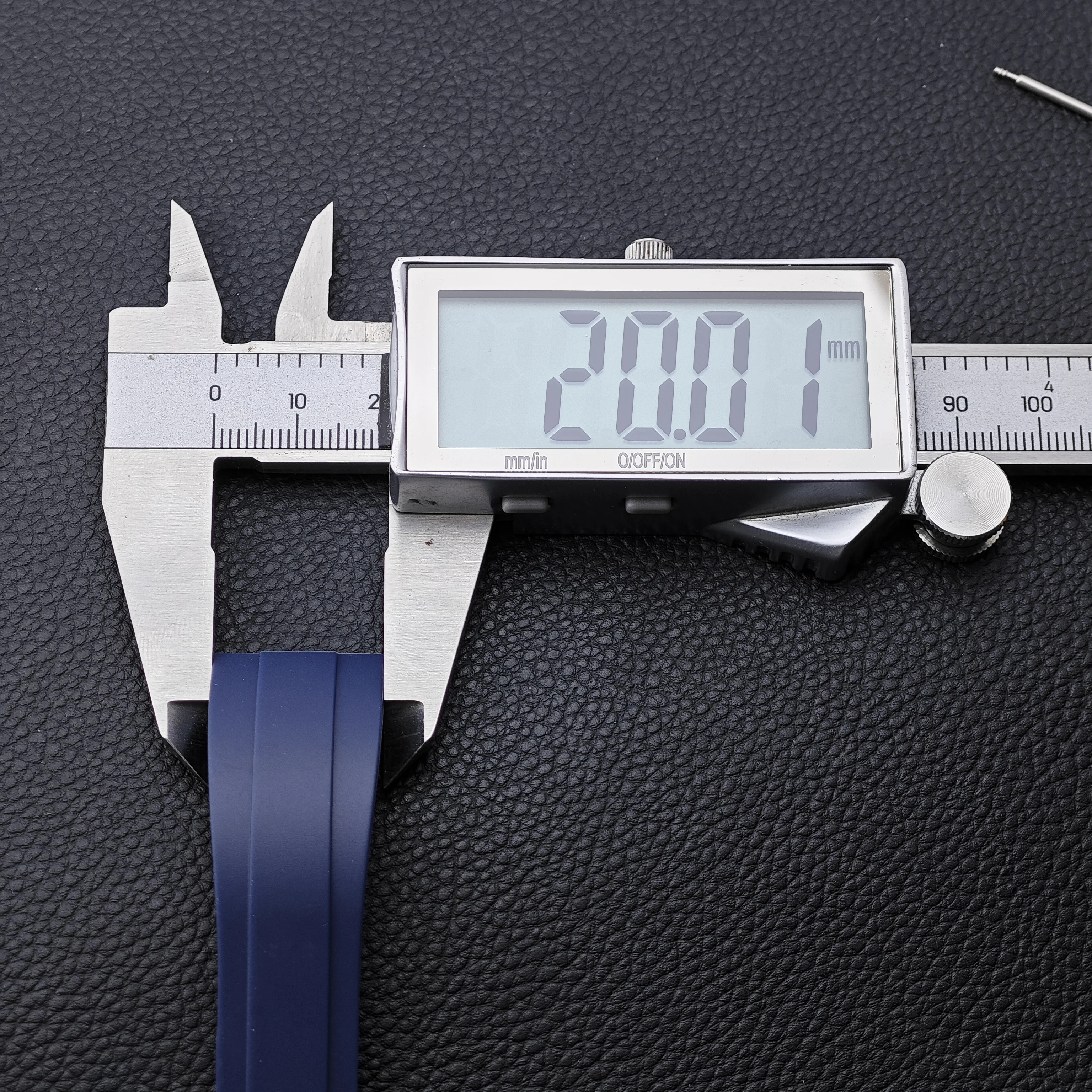 20mm strap watch rubber Black/Green strap accessories 2pcs 20mm Curved End Link parts watch bands Stainless steel watch buckle