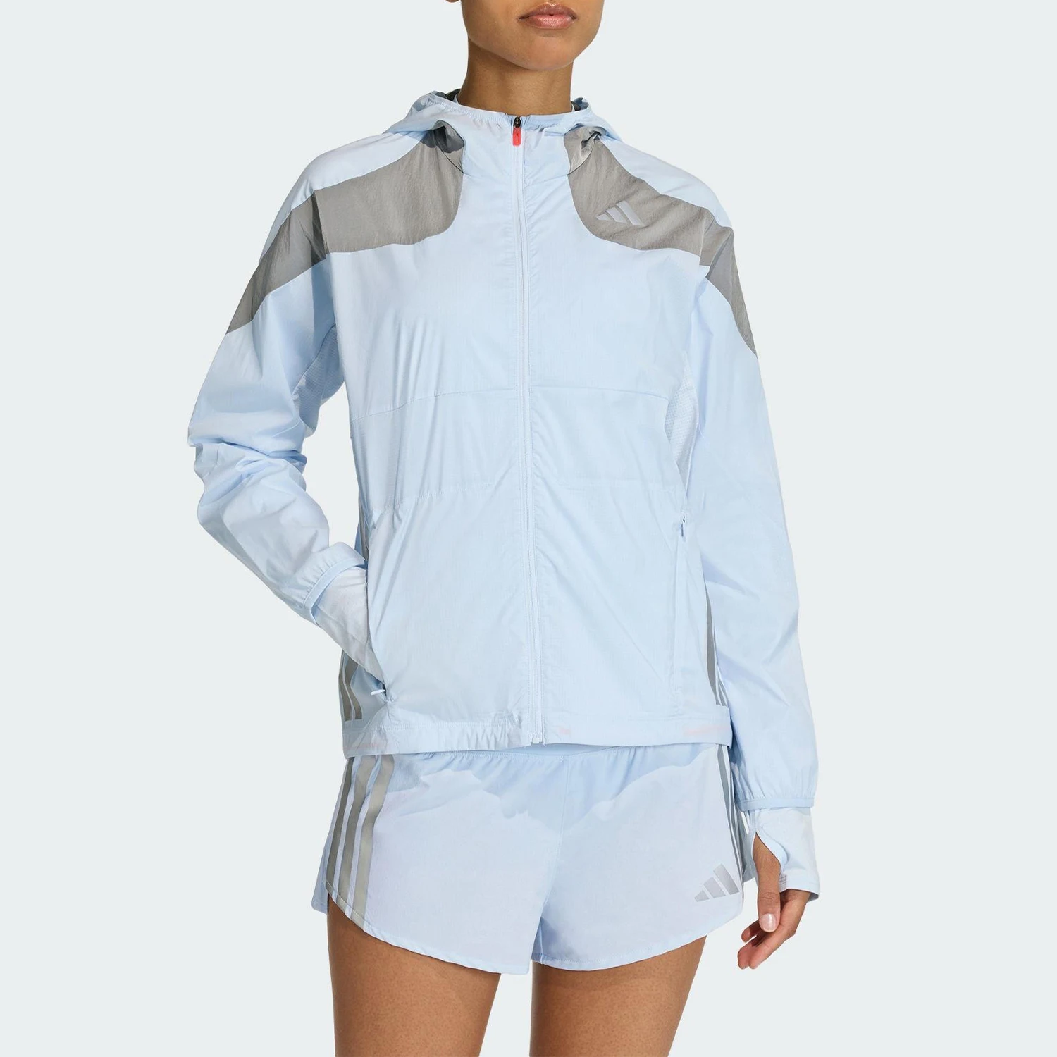 

Оригинальная зимняя женская повседневная куртка Adidas с капюшоном и элементами пэчворка KB1517