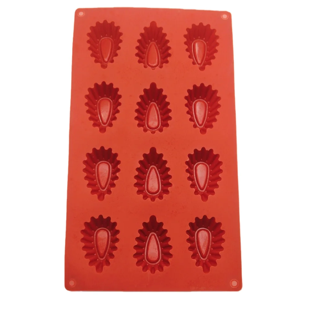 New Arrival Teardrop Shape 12 Hole Silicone Cake Mold Muffin Cup Mold DIY Ice Lattice Pudding Jelly Chocolate Moulds Baking Tool