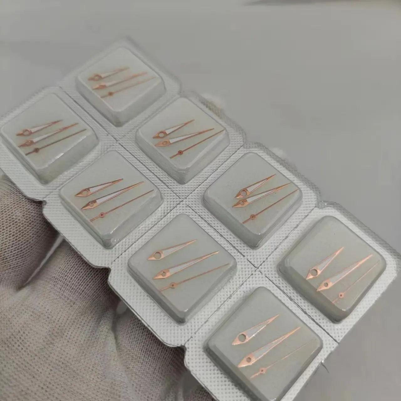 Watch accessories: luminous three needle watch, hour minute second needle, NH35/NH36 movement pointer, green luminous