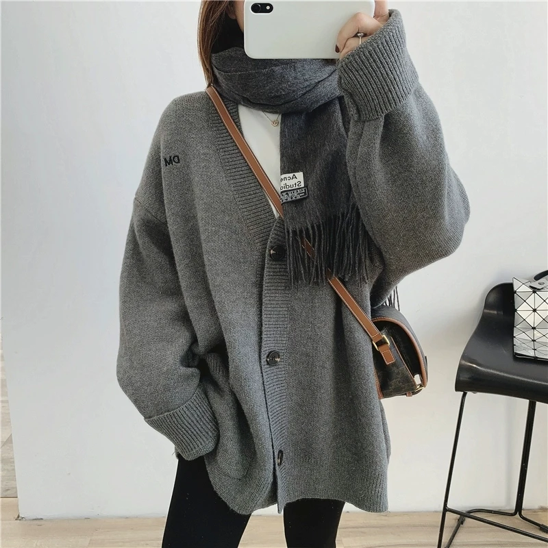 V-neck Knitted Cardigan Women Fall Winter Thickening Korean Embroidery Casual Long Sleeve Sweater Outerwear 4 Colors