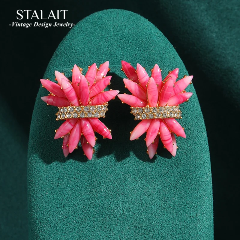 

Vintage Stud Coral Pink Earrings For Woman Boho Gold Color Rhinestone Oval Fashion Luxury Jewelry Designer Antique 2025 Trend