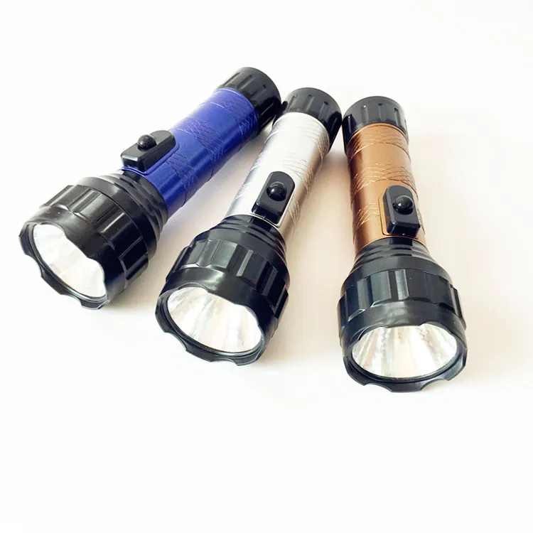 Vintage LED strong light flashlight equipped with 2 No. 1 dry batteries, single-speed fixed focus plastic flashlight, handheld