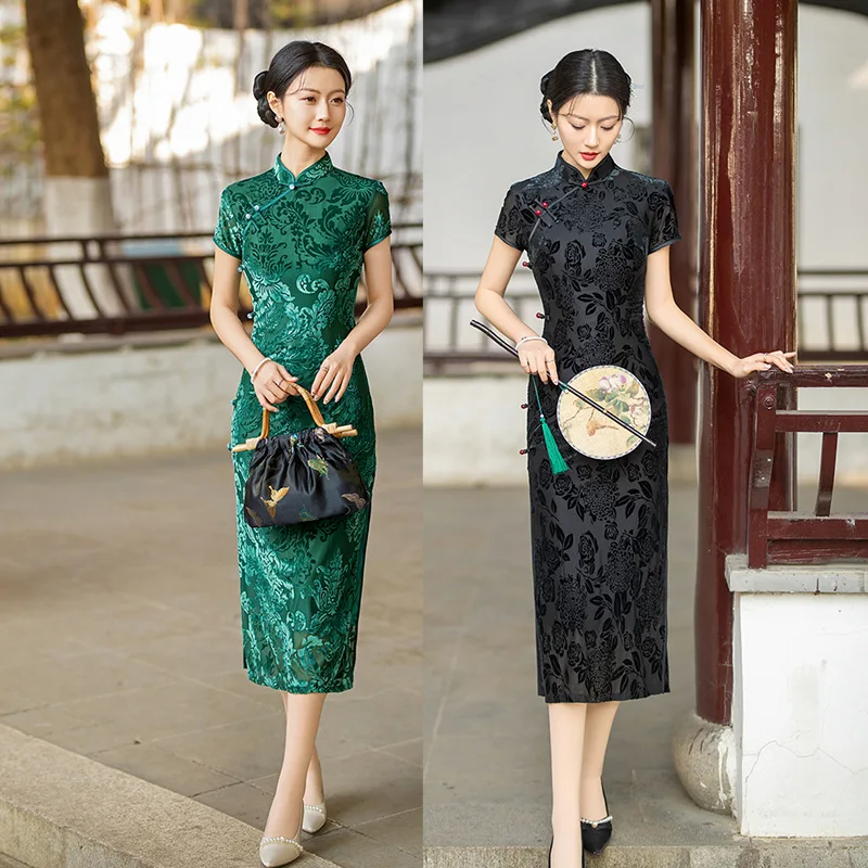 

Vintage Chinese Velour Qipao Female Prom Party Dress Chinese Traditional High Split Long Cheongsam