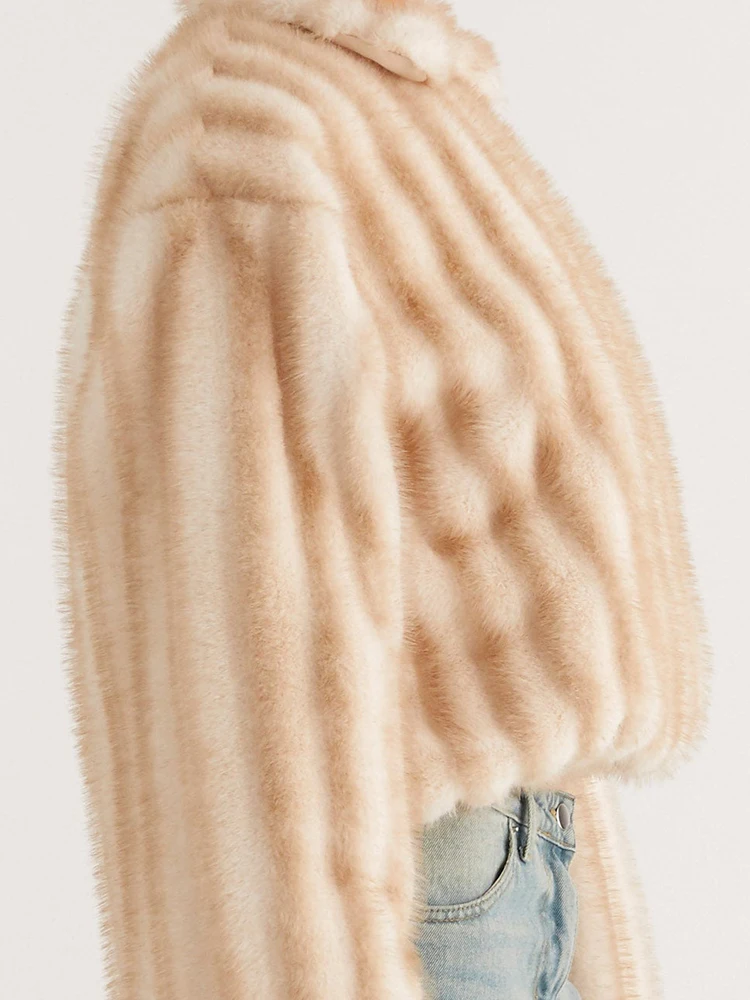 

2025 Autumn Winter Fashion Fur Long Sleeve Jacket Casual Lady Loose Warm Commute Outerwear Simple Women's Daily Pocket Overcoat