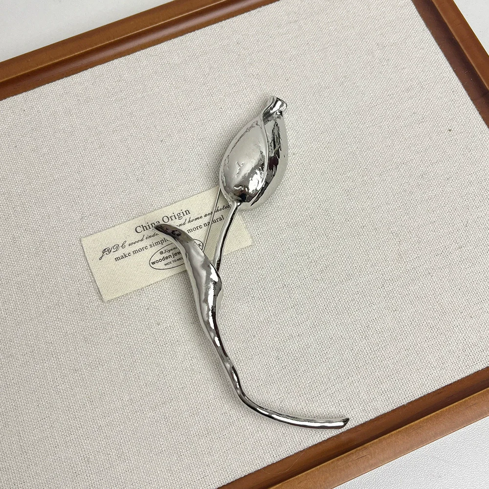 Large Charming Tulip Flower Brooches Pins For Women Lady 2-color Exaggerate Flowers Bud Office Party Brooch Pins Gifts