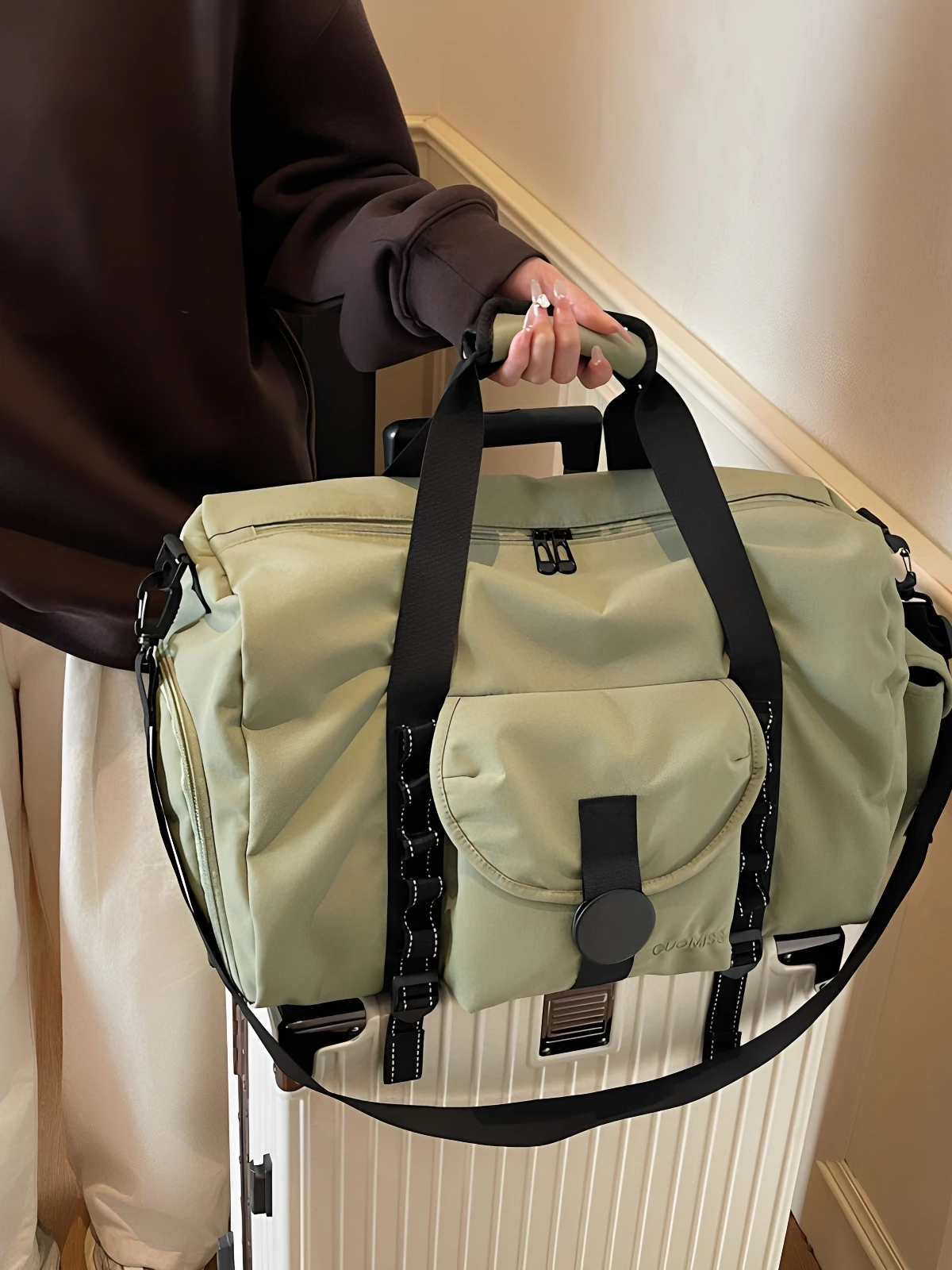 large-capacity-handheld-luggage-bag-for-short-business-trips-fashionable-travel-bag-for-men-and-women-lightweight-sports-fitn