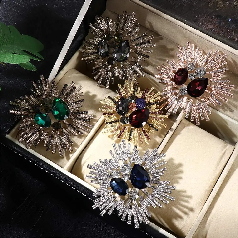 

Creative Lovely Flower Alloy Girl Gifts Crystal Corsage Vintage Brooch Women Brooch Fashion Jewelry Clothing Accessory