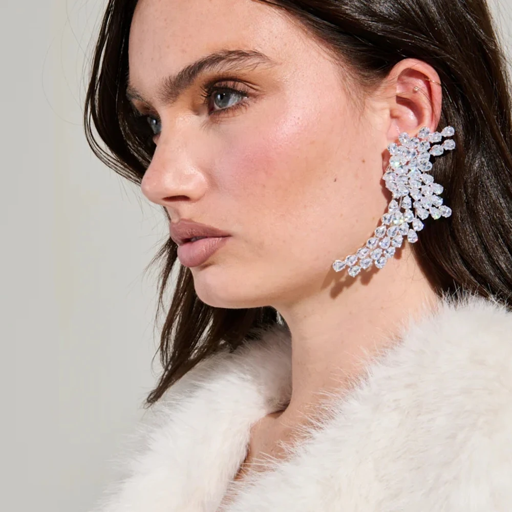 

Exaggerated Zircon Wings Dangle Earrings Women Party Accessories Luxury Trend Full Water Drop Crystal Earrings Wedding Jewelry