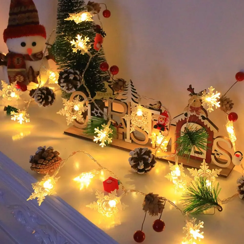 Creative Snowflake Light String 20 LED Warm Light LED Snowman Light String Battery Powered Cute Christmas LED String Lights