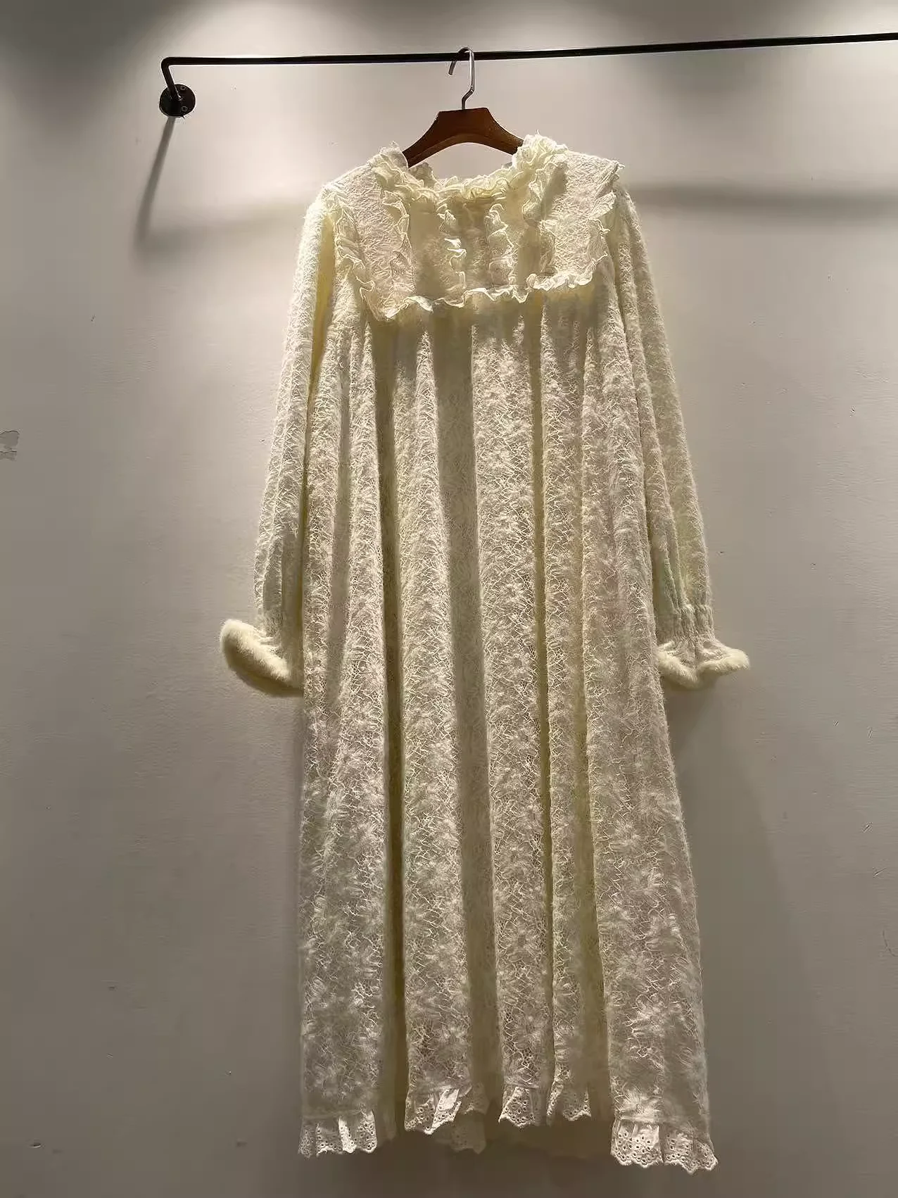 

Зимнее кружевное платье для женщин, осеннее платье в японском стиле с милым воротником-стойкой, кружевное платье с длинными рукавами и вышивкой, платье принцессы