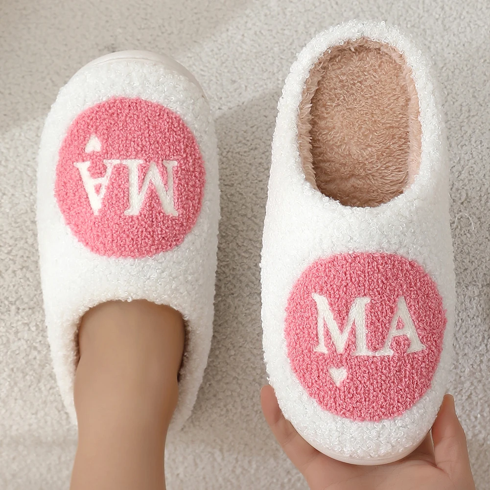 Women Plush Slippers Comfortable Fuzzy Home Slippers Breathable Slip-on House Shoes Fluffy Love Slippers for Indoor Bedroom