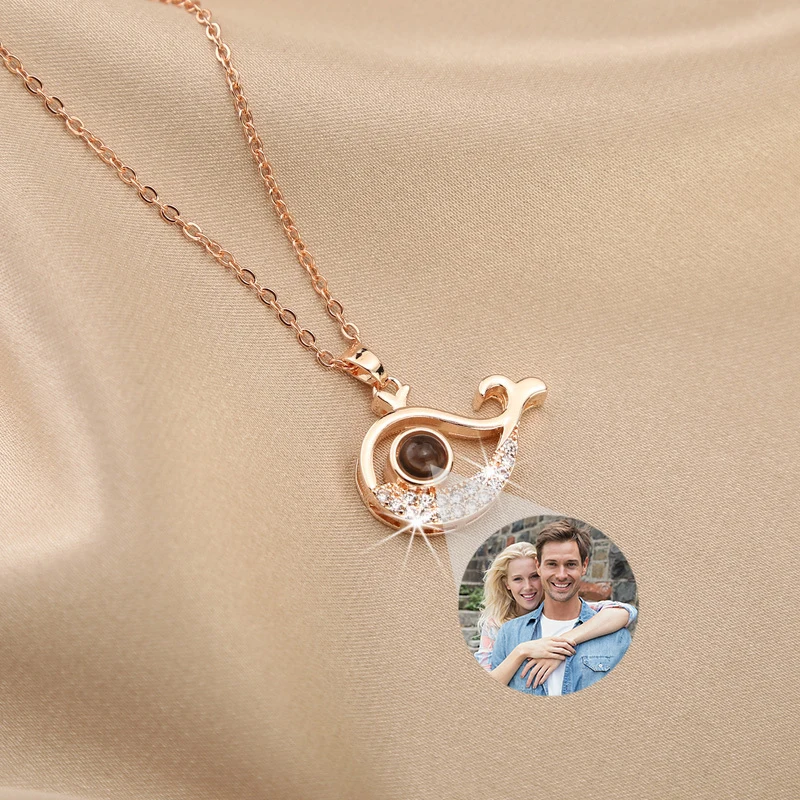 Custom Photo ProjectionNecklaces Dolphin Pendant Personalized Picture Necklace Customized Memorial Gift Jewelry for Womens