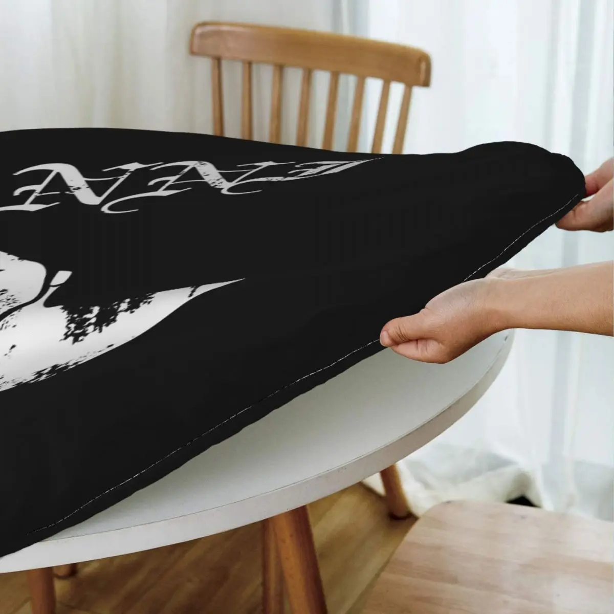 Yanni Black Metal Waterproof Round Tablecloth Oilproof Table Cloth for Kitchen Events Dining Table Cover