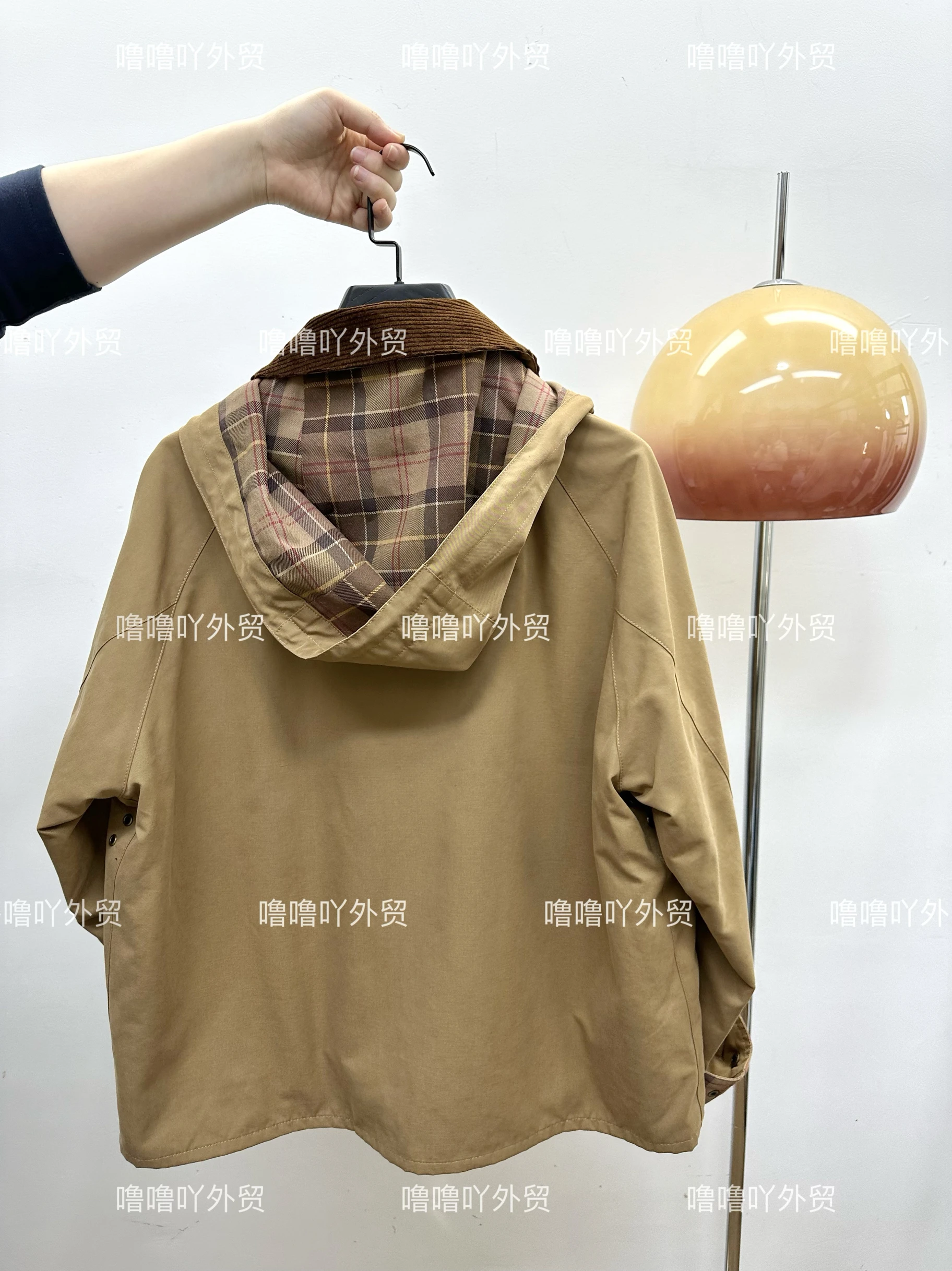 Barbour X Ships Joint Japanse ongewaxte jas Rode geruite mouwen Damesjack met capuchon Los