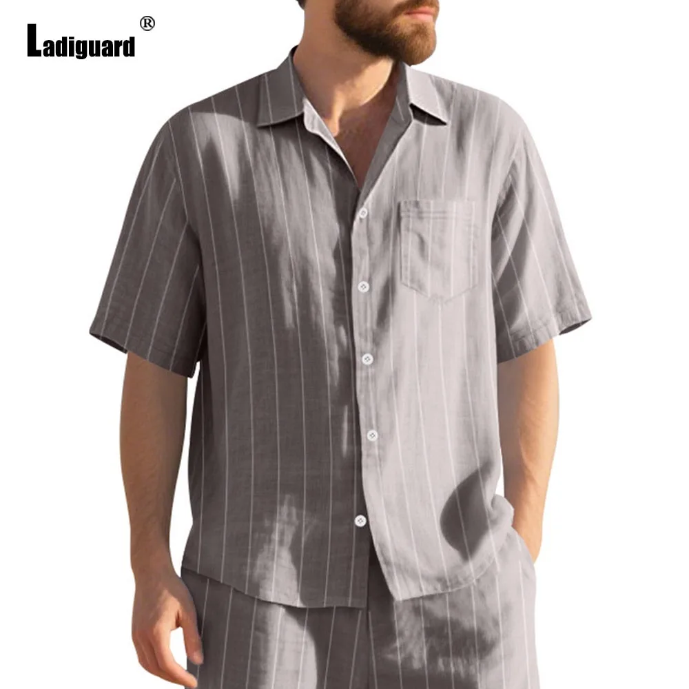 

2025 Men's Stand Pocket Casual Beach Shirt Clothing New Summer Fashion Open Stitch Tops Gray Khaki Striped Blouse Mens Camisa