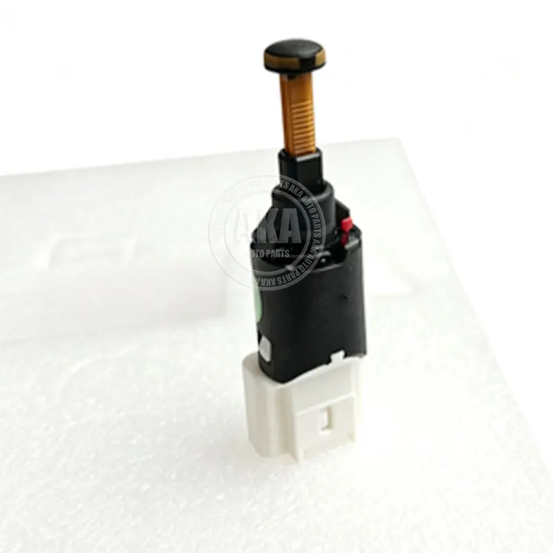 4pin Brake Light Switch For DongFeng Aeolus DFM S30 H30 CROSS