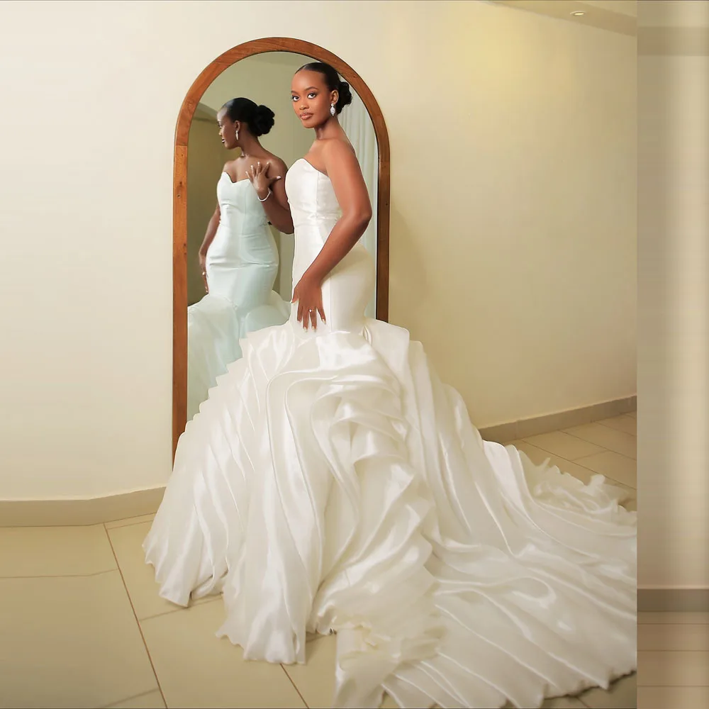 Suknie ślubne dla afrykańskich kobiet, syrenka, dekolt w serduszko, falbany, warstwowy dół, rozmiar plus size.