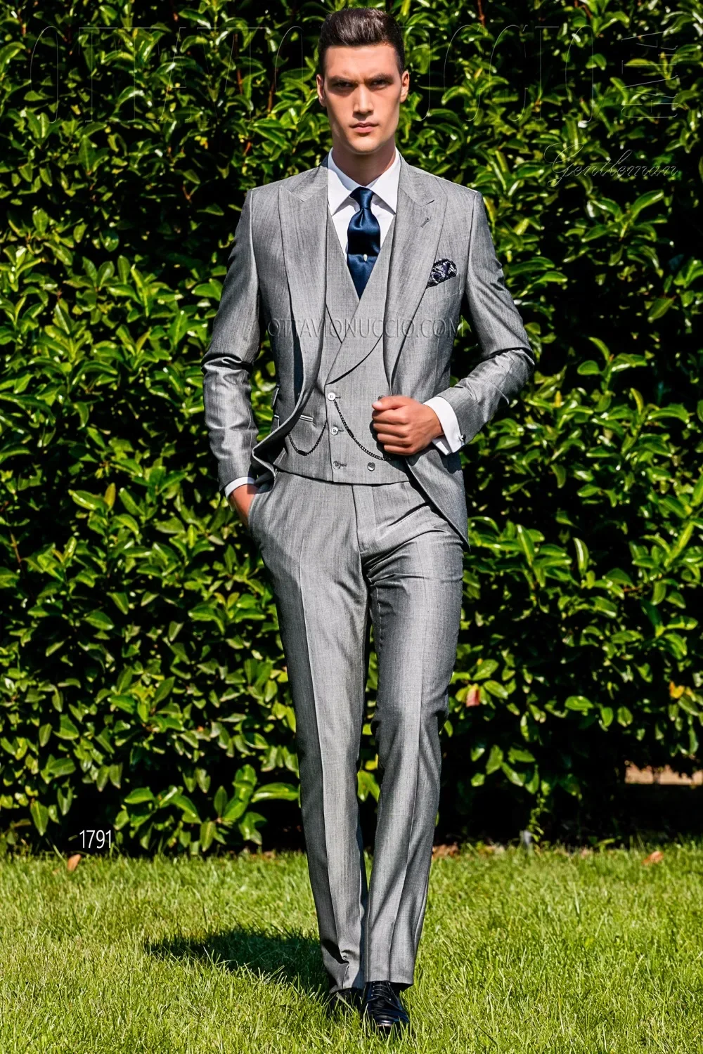 Traje Formal de boda para hombre, esmoquin ajustado personalizado, blazer, color gris plateado italiano, 3 piezas