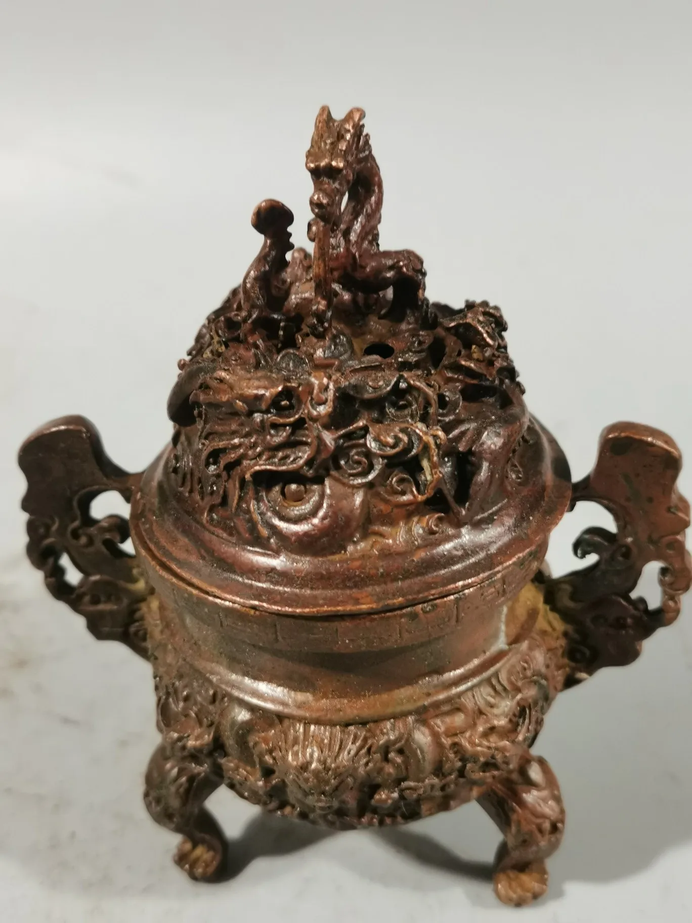 Retro Burning Incense Furnace Dragon Sculpture Incense Table Buddha Seat Miniature Bronze Tea Pet Aromatherapy Crafts Home Decor