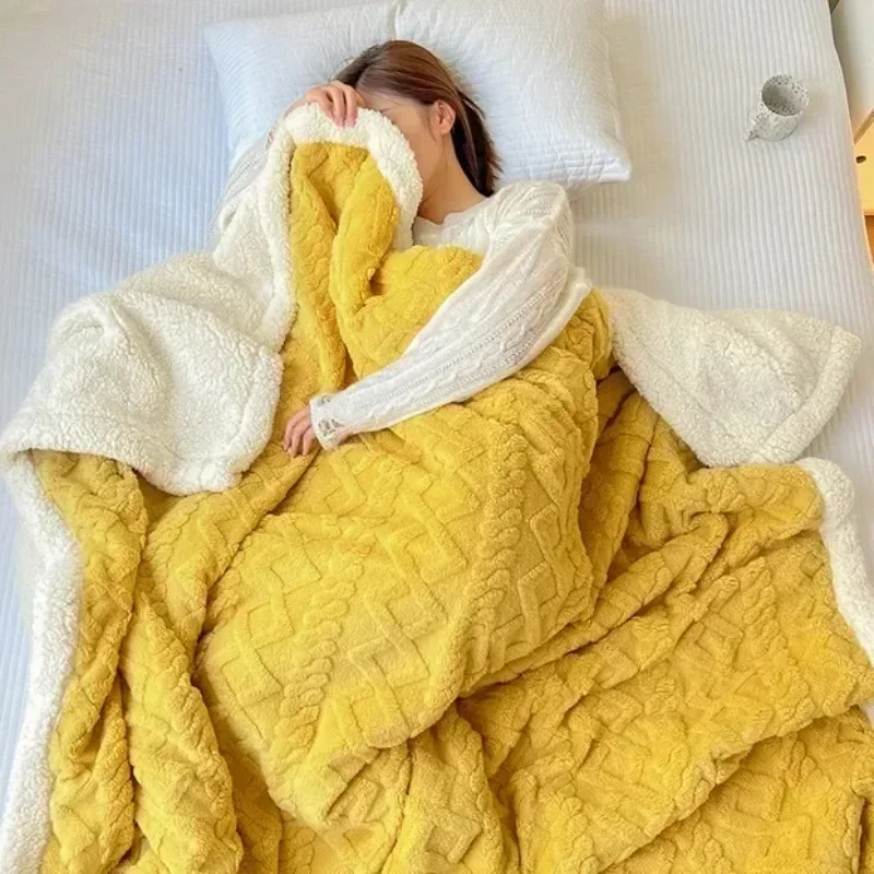 Thickened Office Shawl Air Conditioning Small Blanket Coral Velvet Flannel Lamb Wool Blanket Nap Sofa Cover Tafu Velvet Blanket