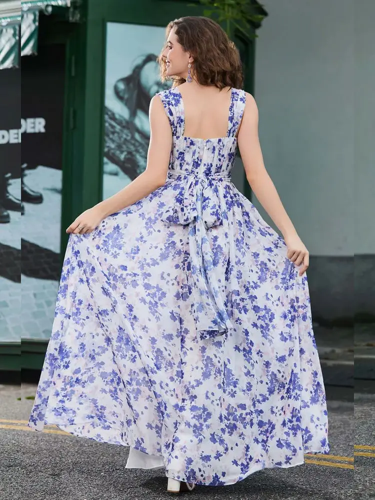 فستان طويل من الشيفون على شكل قلب مطوي