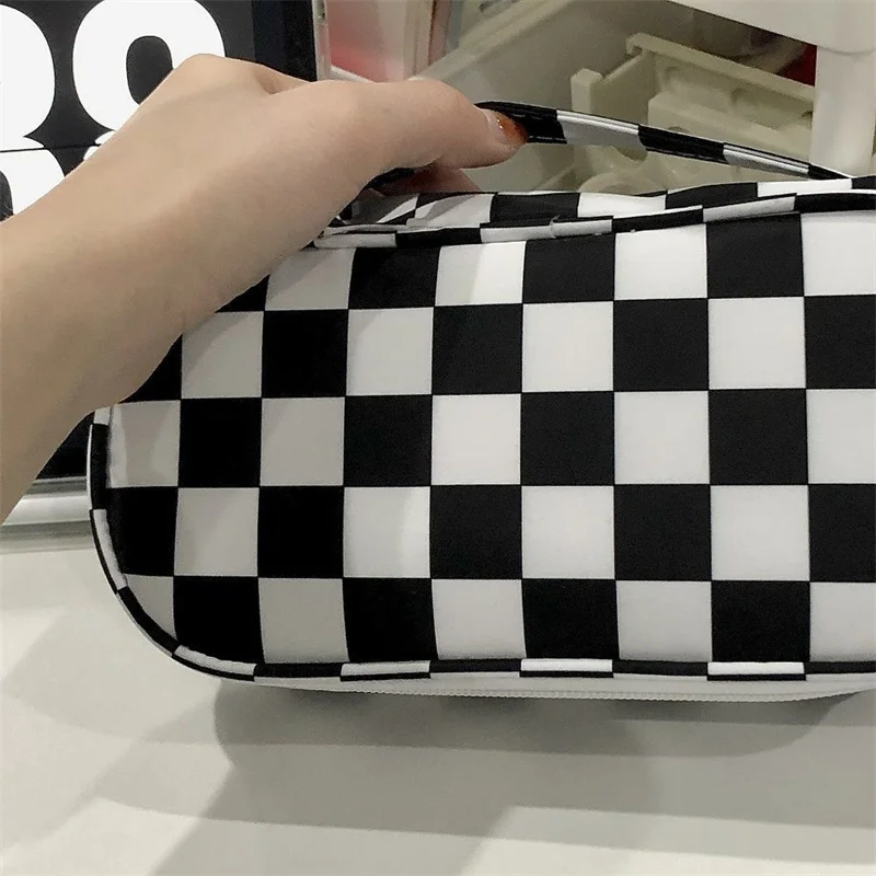 Simple Large Capacity Black and White Plaid Pencil Case Portable Canvas Material Pencil Bag School Office Supplies Stationery