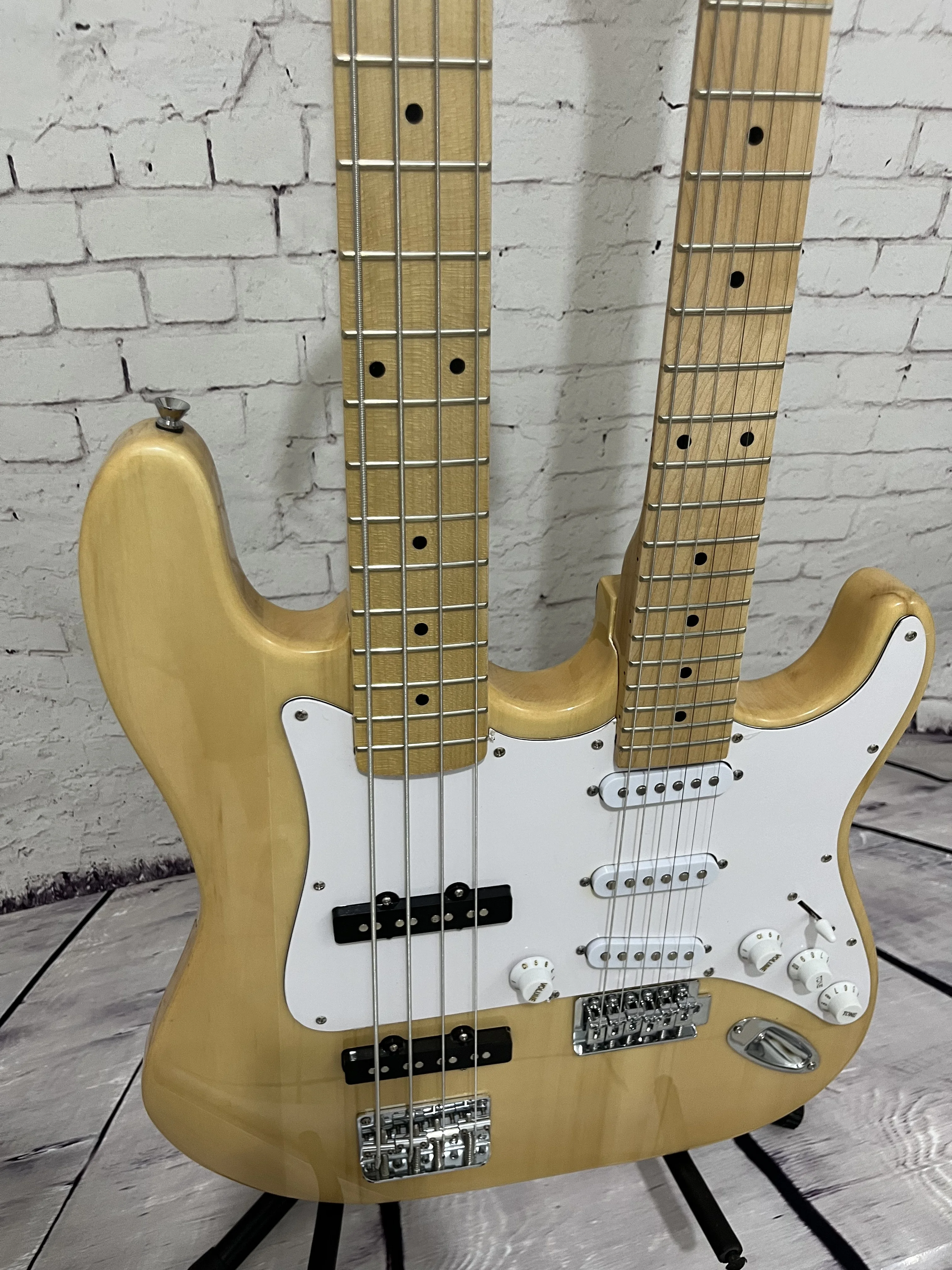 Wooden Basswood Body Electric Guitar Bass Combination SSS+four String P-type Electric Bass Maple Neck Fingerboard Novice - view 5