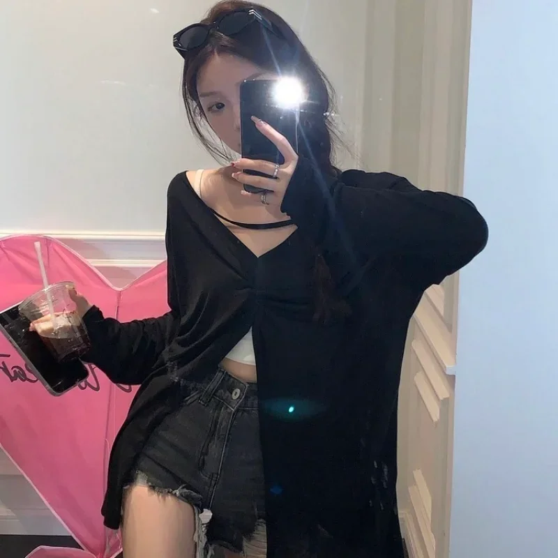 

T-shirts Women Sun-proof Casual Slit Baggy V-neck Streetwear Thin Fashion Teens All-match Summer Korean Style Holiday Classic