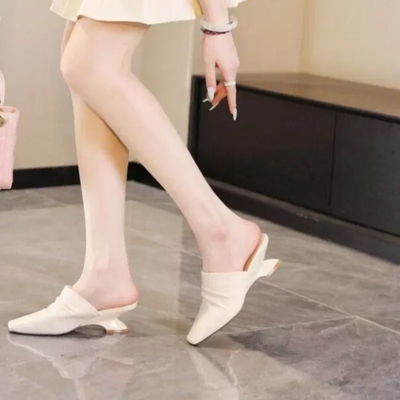 

Shaped Heel Wrapped Slippers Women's Fashion Square Toe Deep Mouth Pleated Cover Foot Anti-slip Wear-resistant Kitten Heel Shoes