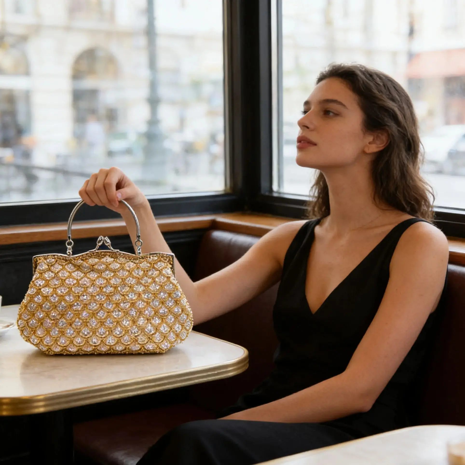 

Luxury Evening Party Clutch Bag Fashion Versatile Embroidery Handbag Qipao Beaded Shoulder Crossbody Women Fish Scale Tote Bag