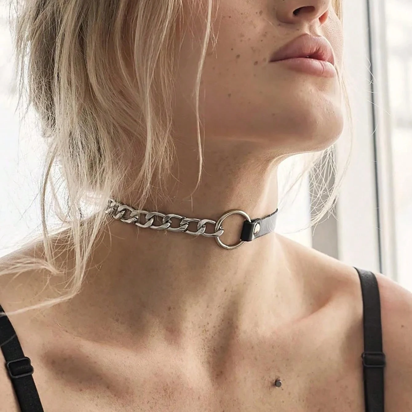 

Модный чокер в стиле Y2K панк из искусственной кожи с цепочкой и O-образным кольцом для женщин, крутой чокер в готическом стиле, аксессуар для украшения шеи.