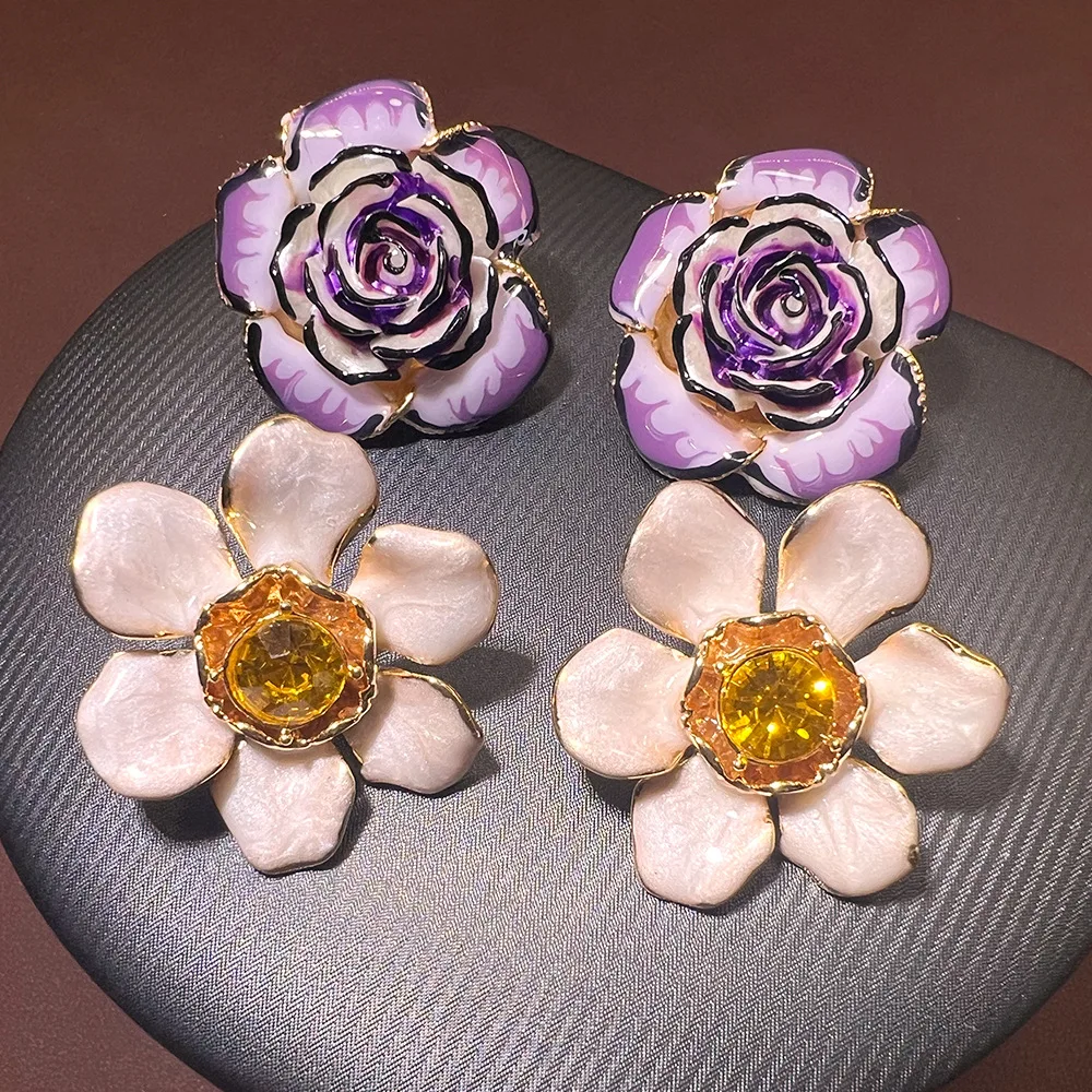 French flower oil stud earrings, court style elegant temperament vintage versatile plated real gold S925 earrings wholesale