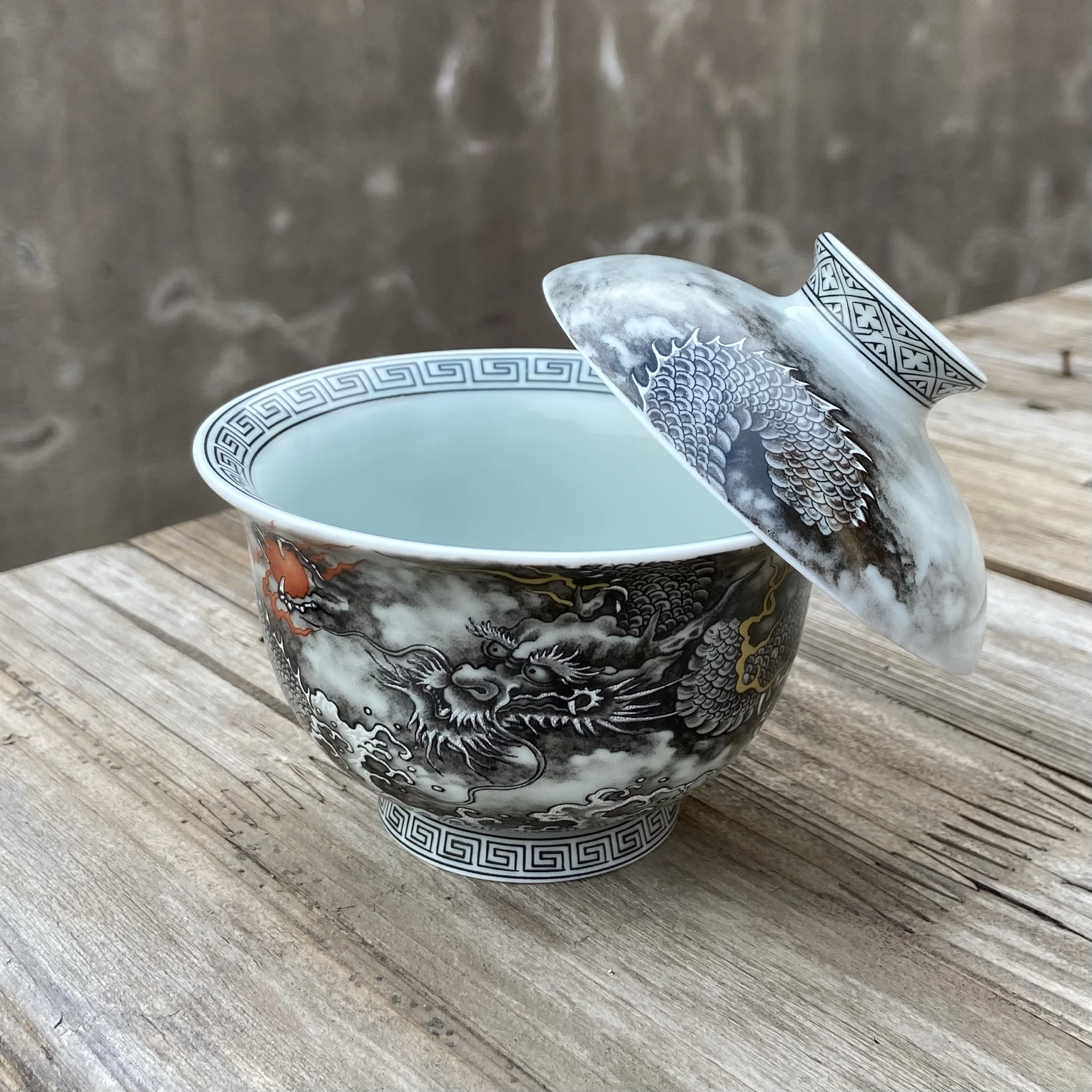 Handmade Jingdezhen Antique Clay Ceramic Ercai Tureen Mo Long Single Chinese Set with Lid Brewing Cup