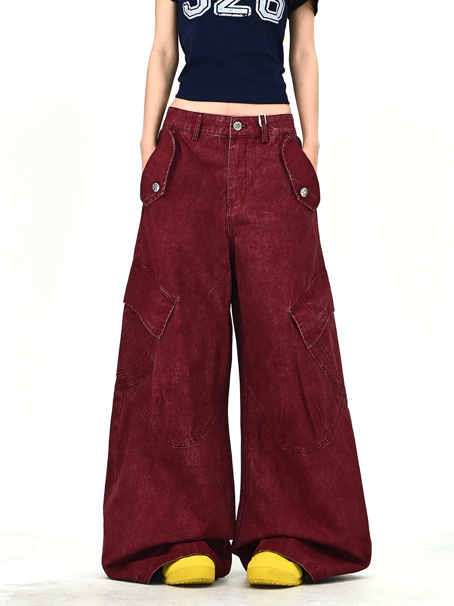 

Свободные женские джинсы с множеством карманов в американском уличном стиле, брюки в пол, весна 2026, модный тренд с эффектом потертости