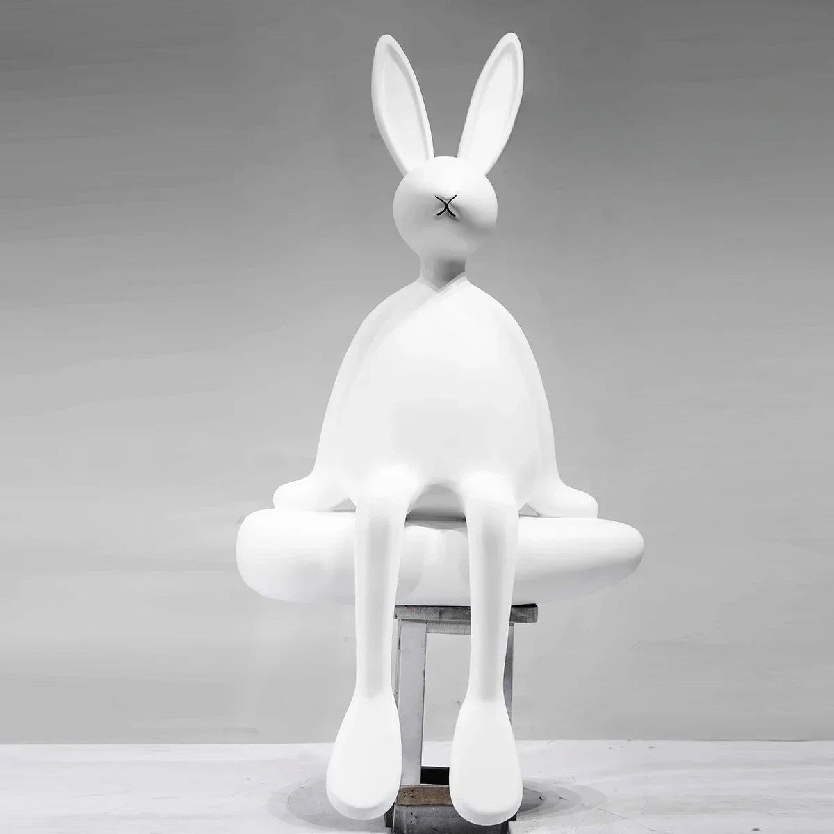 Creative cartoon sitting long-eared rabbit ornament, living room TV cabinet, front desk entrance decoration